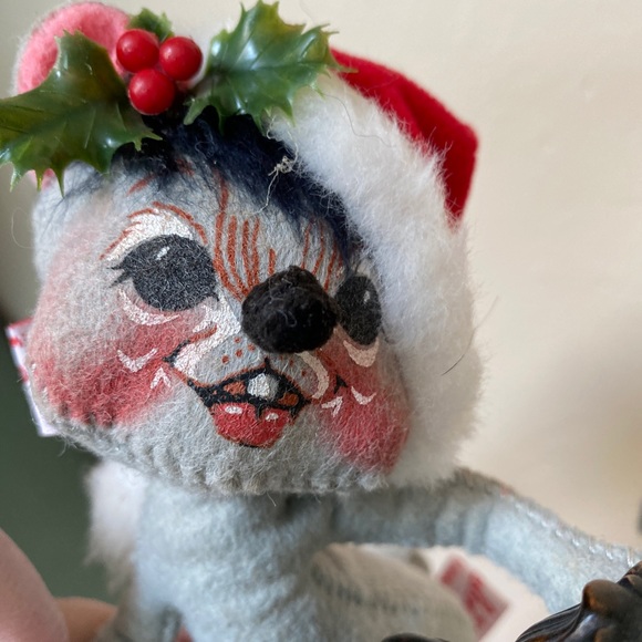 Annalee Christmas mouse. Pose-able. - Picture 1 of 8